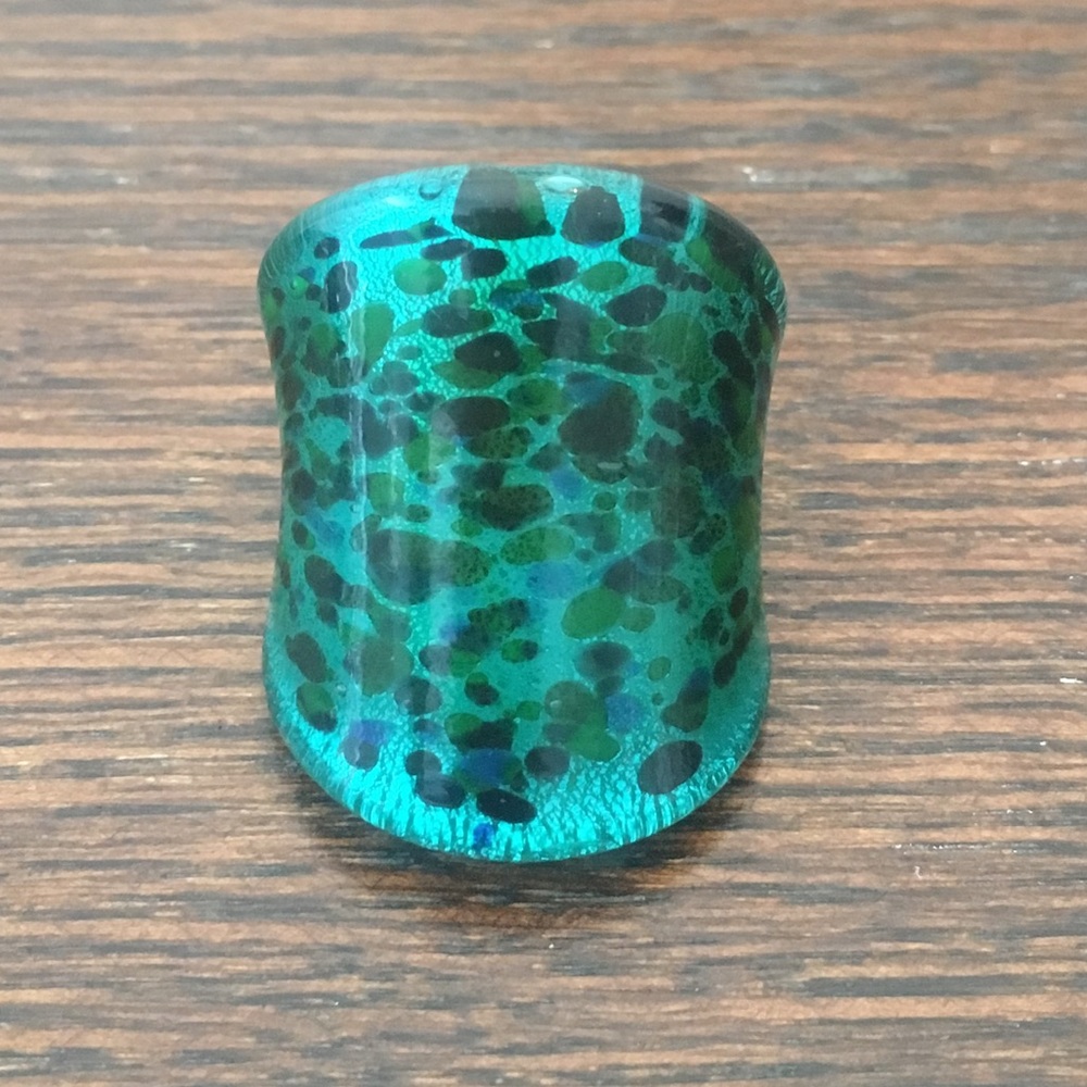 Green Ring - Picture 2 of 8